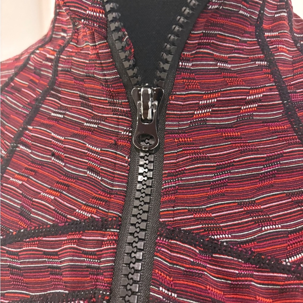 Lululemon Define Jacket Red Patterned Zip-Up Jack… - image 4